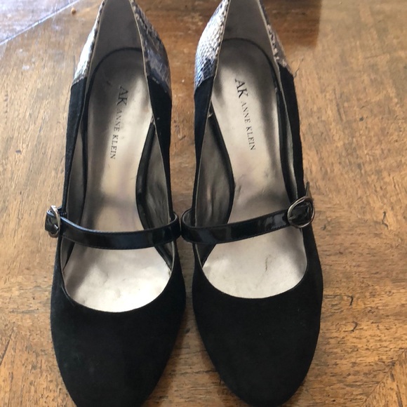 Black suede snakeskin trimmed shoes - Picture 7 of 7